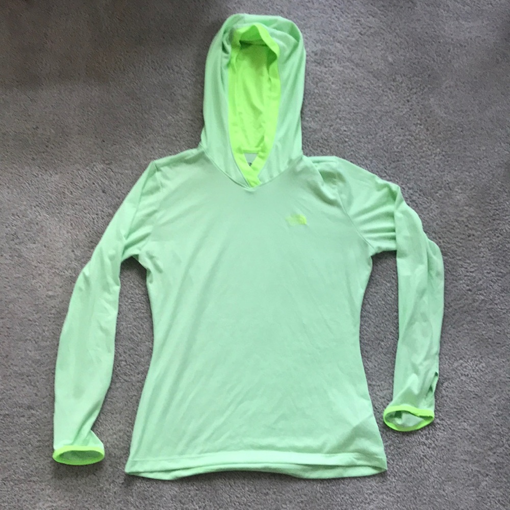 North face lightweight pullover with hood